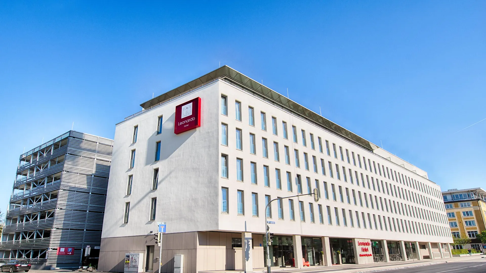 Leonardo Hotel Munich City South 4*,