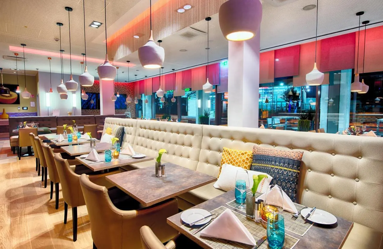 Leonardo Hotel Munich City South 4*,
